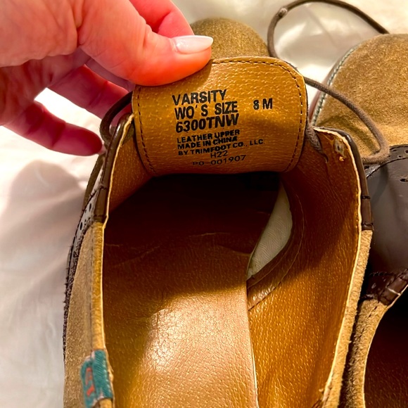 Tan Suede Saddle Shoes - Picture 4 of 4